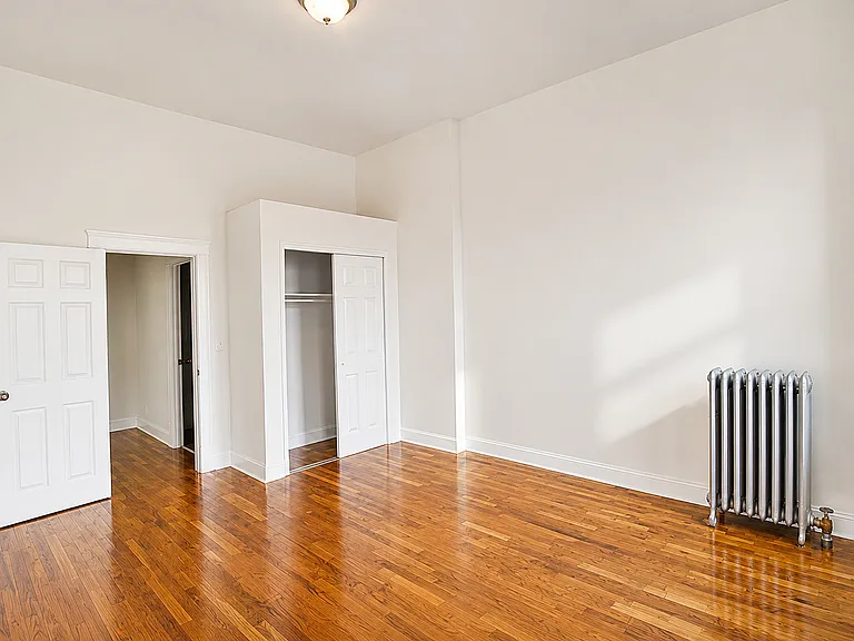 628 Willoughby Ave #2B — Photo 5