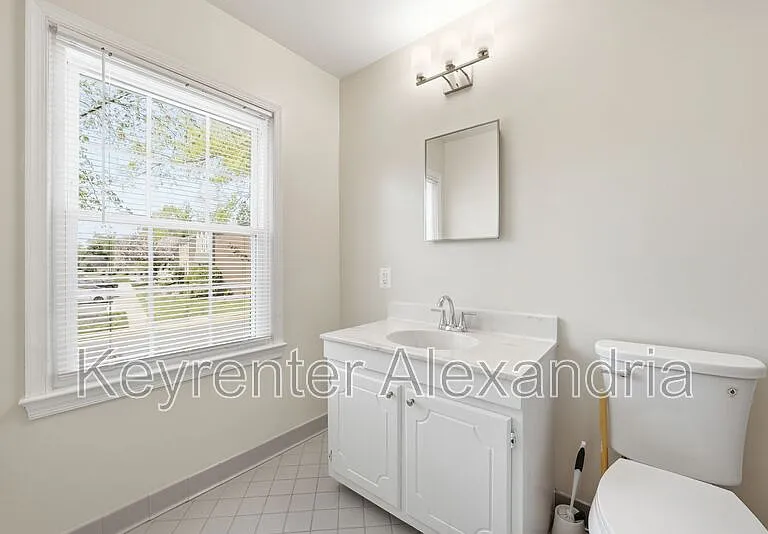 8239 Doctor Craik Ct — Photo 21