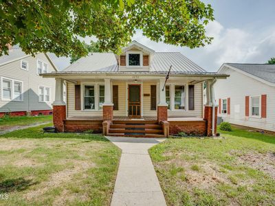 1234 E Center St, Kingsport, TN, 37660