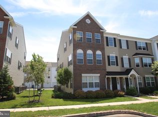 2035 Morgan Hill Dr, Pennsburg, PA 18073