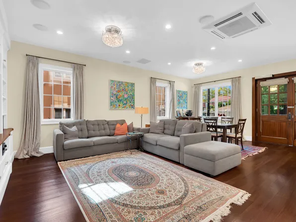 209-25 28th Avenue image 4 of 15