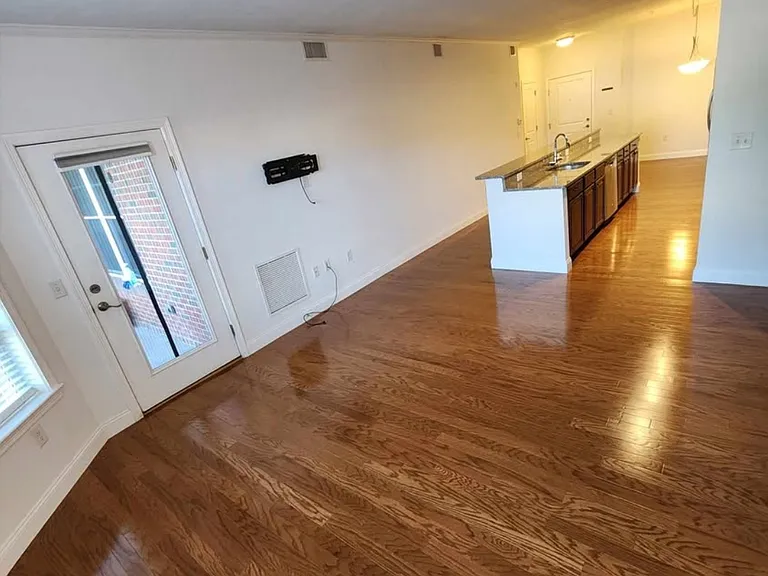 855 Main St #105 — Photo 6