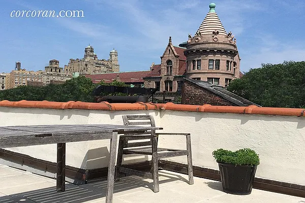 Sold by Corcoran | media 16