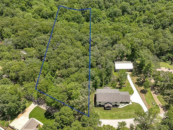 5th image of 111 E Woodside Ln