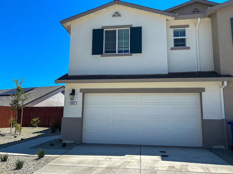809 Congaree Ln