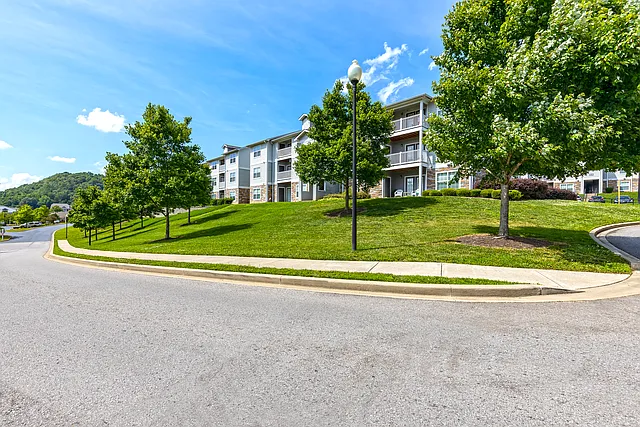 Vantage Pointe at Marrowbone Heights — Photo 1