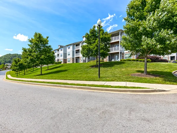 Vantage Pointe at Marrowbone Heights, 1164 Vantage Pointe #8-107, Ashland City, TN 37015