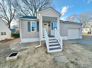 664 Riverside Dr, Pasadena, MD 21122