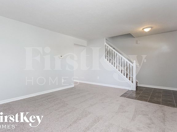 2nd image of 2947 Stillcrest Ln