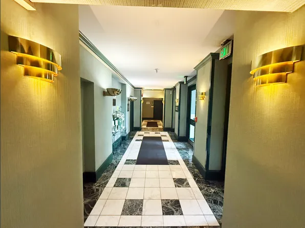Monument Place Apartments