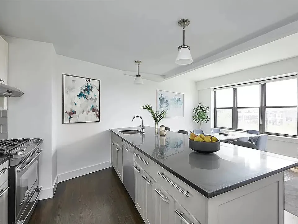 341 Eastern Pkwy #2G