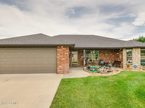325 Venus St, Holts Summit, MO 65043