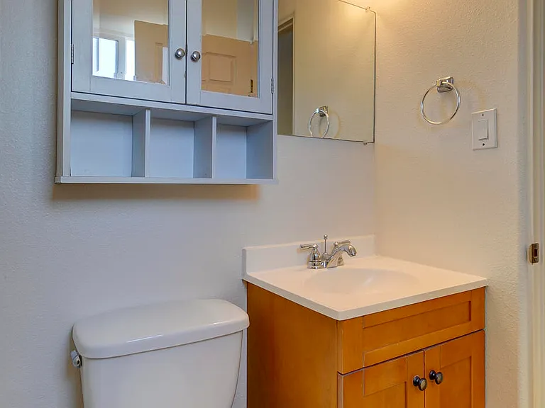 306 Stanford Dr SE #A — Photo 12