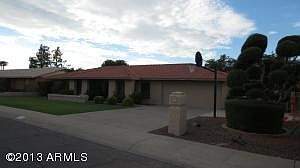 5th image of 2734 E Altadena Ave