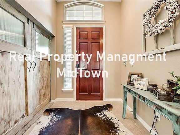 3rd image of 1105 Sunland Ct