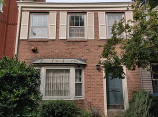 207 6th St SE, Washington, DC 20003