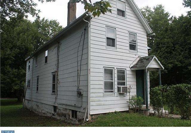 2nd image of 54 Lawn Park Ave