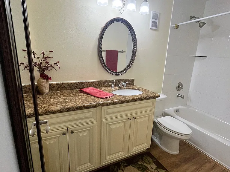 7667 N Wickham Rd #815 — Photo 6