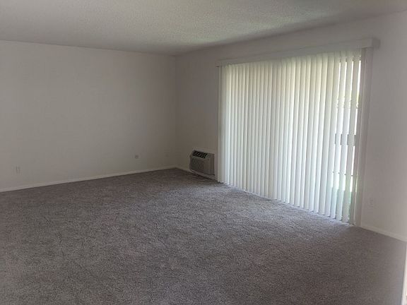 5th image of 463 Ballantyne St Unit 35