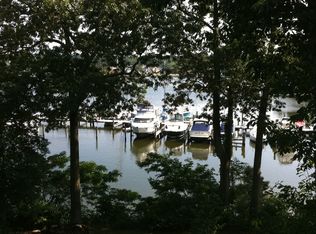 920 S River Landing Rd, Edgewater, MD 21037