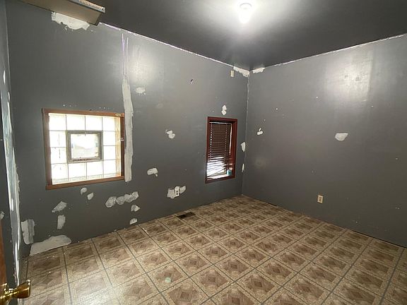 4th image of 3443 S Lituanica Ave #1