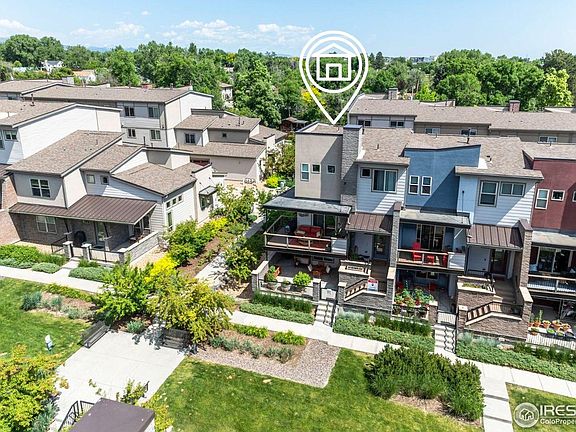 2nd image of 1044 Maria Ln