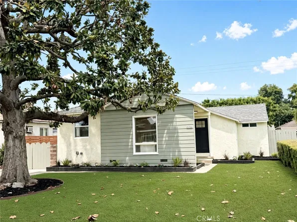 6702 Bollenbacher Dr, Pico Rivera, CA 90660