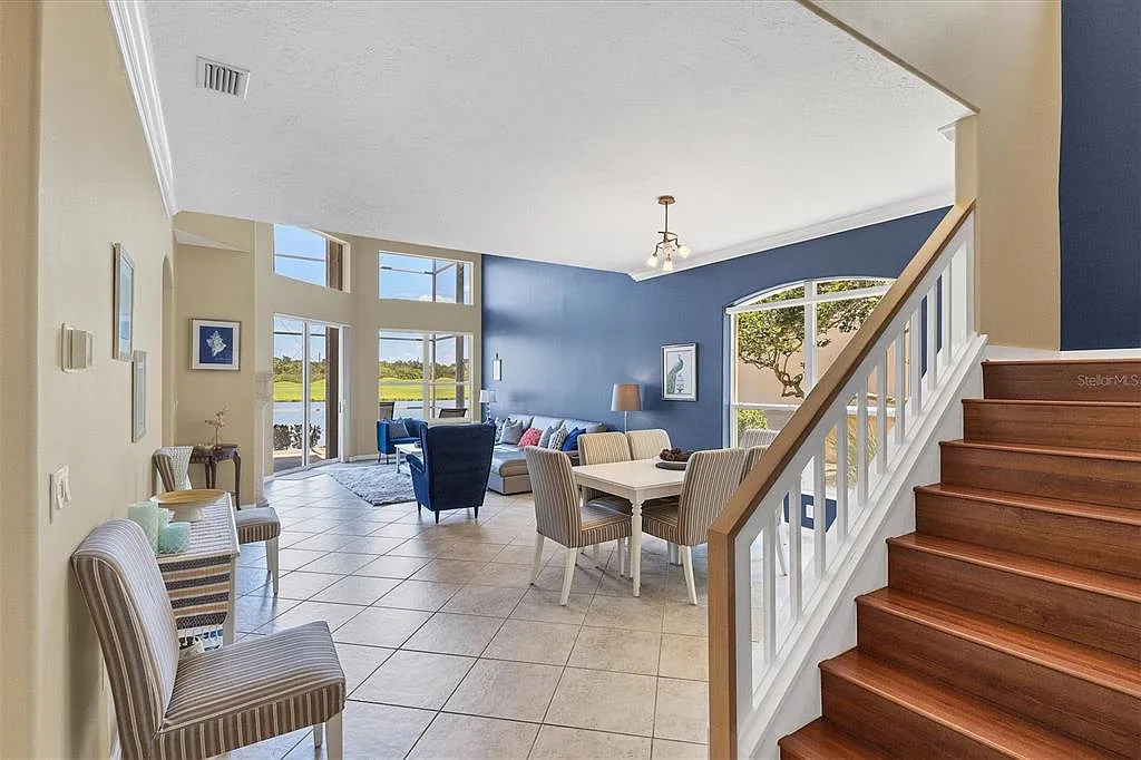 2 bed, 2106 sqft, $6,000 — Photo 2