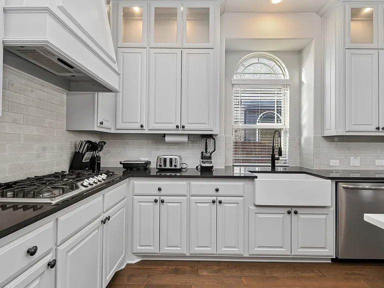 2626 Flat Bush Ave — Photo 15