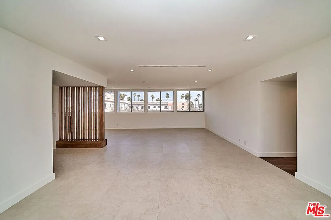3 bed, 3.0 bath, 1620 sqft, $9,250 — Photo 4