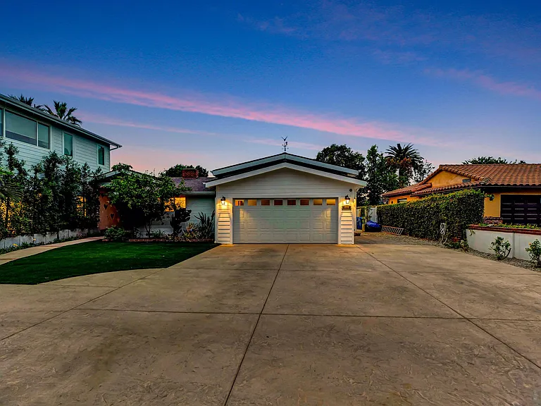 5817 Ranchito Ave — Photo 117