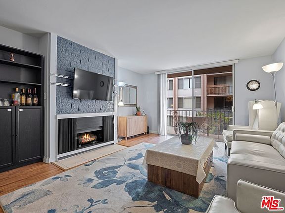 2nd image of 421 S La Fayette Park Pl APT 419