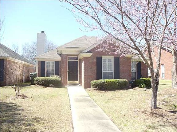 4th image of 2120 W Aberdeen Dr