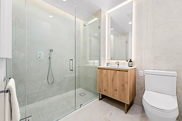 Rented by Nooklyn NYC LLC | media 30