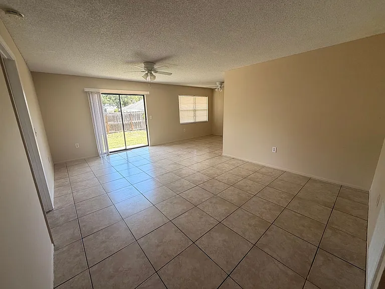 7141 Rangi Dr — Photo 2