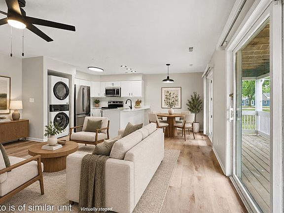 3rd image of 18033B Bulla Rd #B