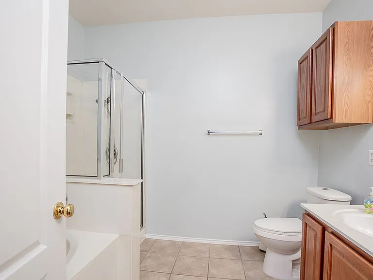115 Brazos Ln — Photo 25