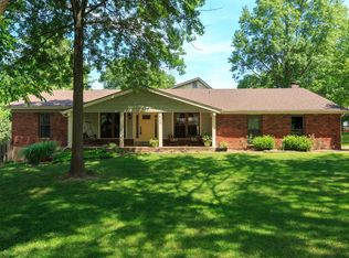 1542 Pheasant Ridge Dr, Ballwin, MO 63011