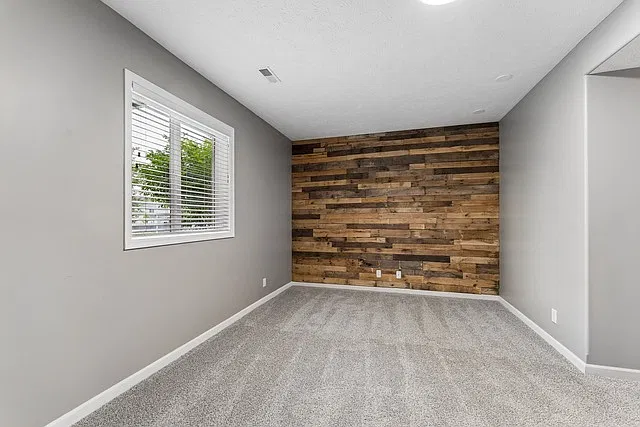 15307 Iowa St — Photo 21