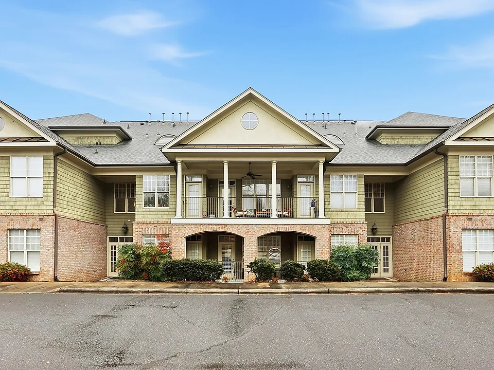 1117 Park West Dr