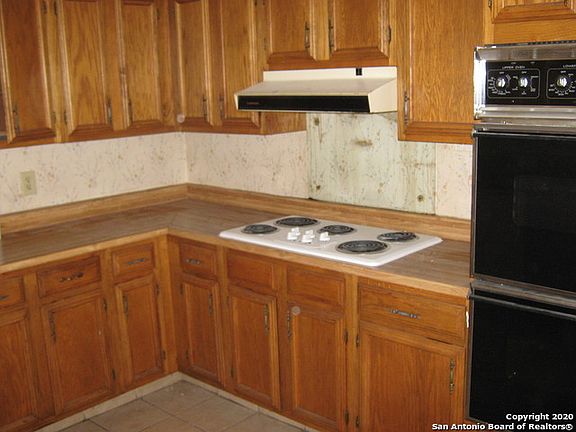 4th image of 9227 Rustlers Creek Dr