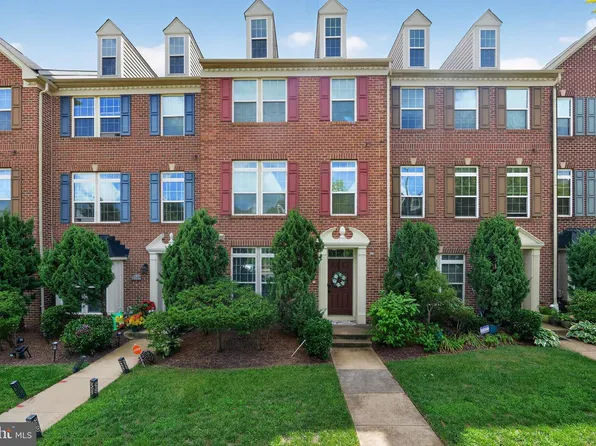 3707 Commodore Joshua Barney Dr NE, Washington, DC 20018