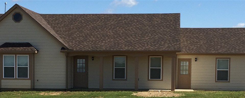 1st image of 464 Sanford Dr