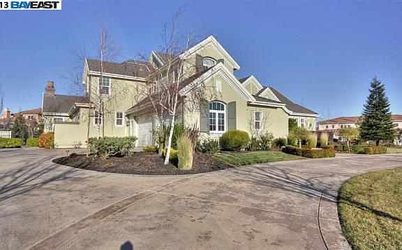 2nd image of 3619 E Ruby Hill Dr