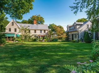 21 Cherry St, Wenham, MA 01984