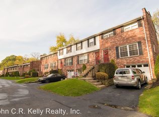 370 Chapel Pl, Penn Hills, PA 15235