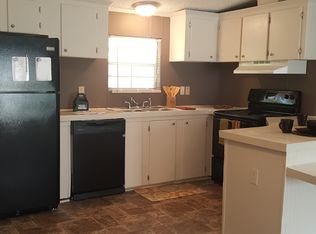 114 Dolphin Dr, Fayetteville, GA