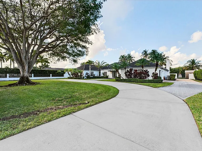 3000 SW 130th Ave — Photo 3