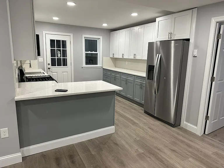 107 W Main St #1 — Photo 9