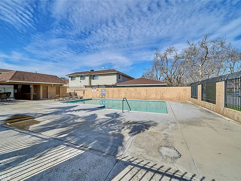 16621 Shenandoah Ave — Photo 29